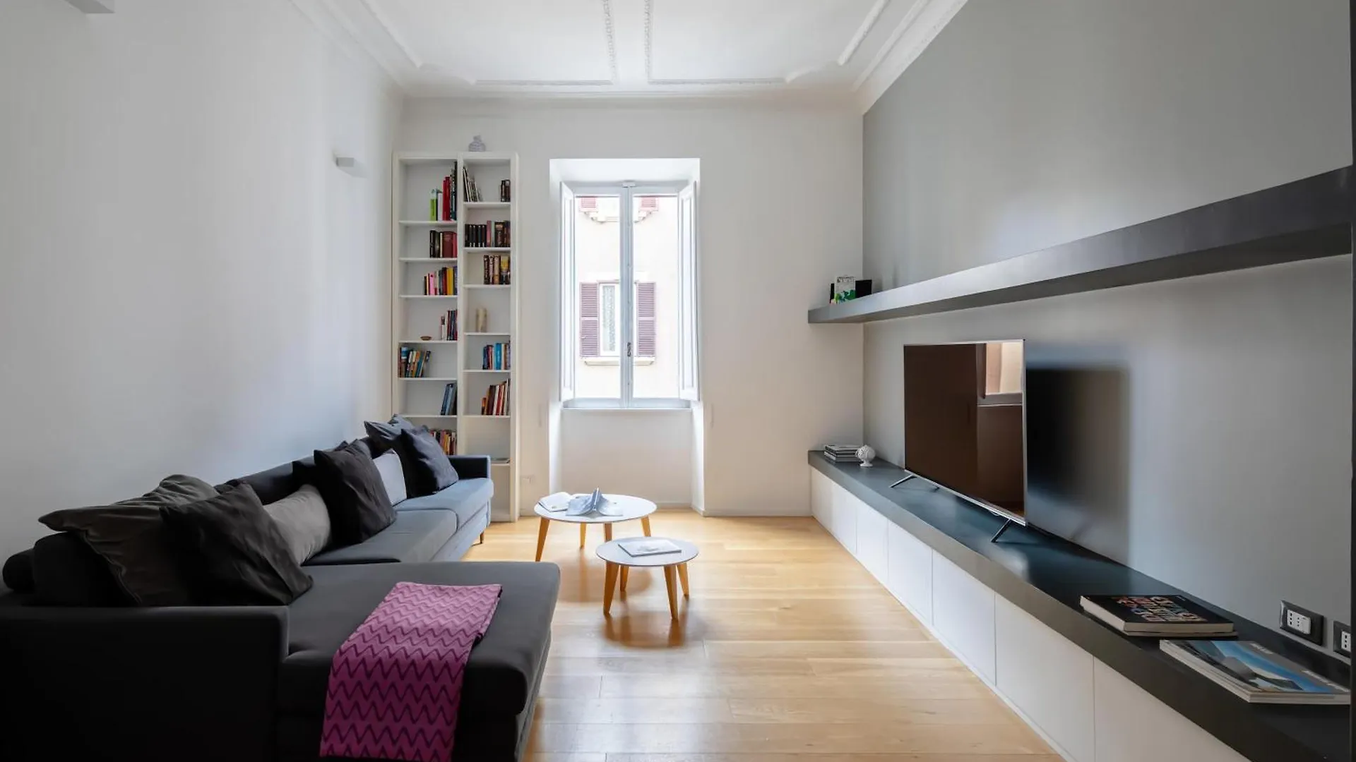 Via G. Ferrari Private Apartment Rome